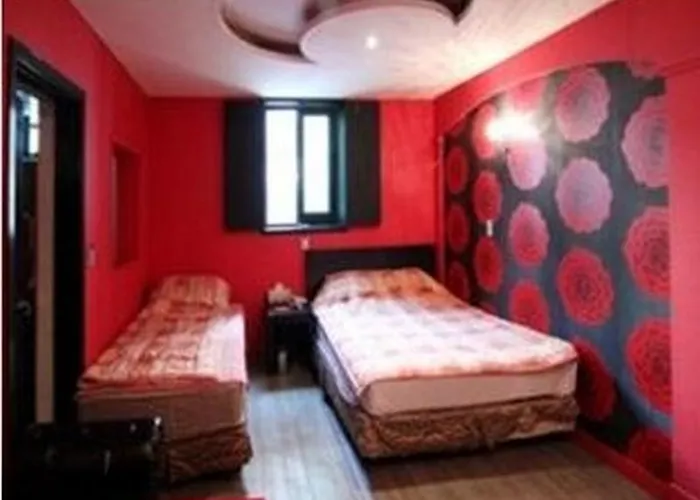 Hotel Cara 2*
